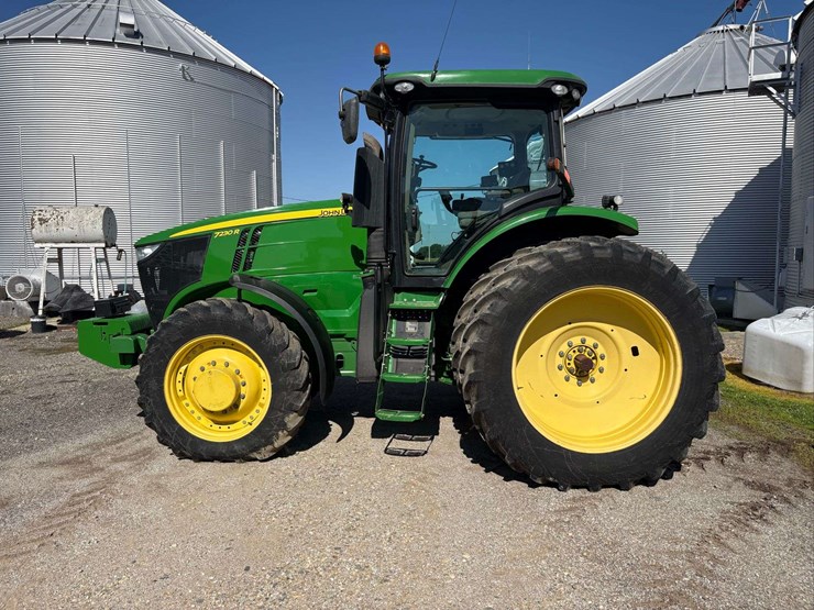2012-john-deere-7230r-image-13