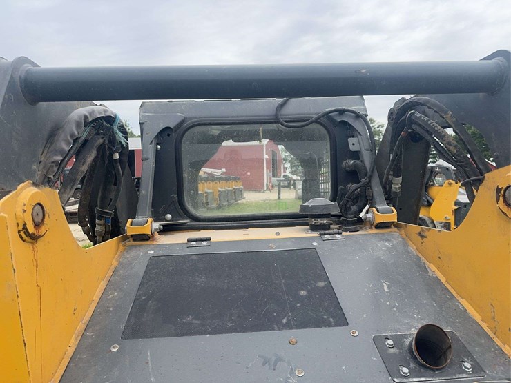 deere-318g-image-27
