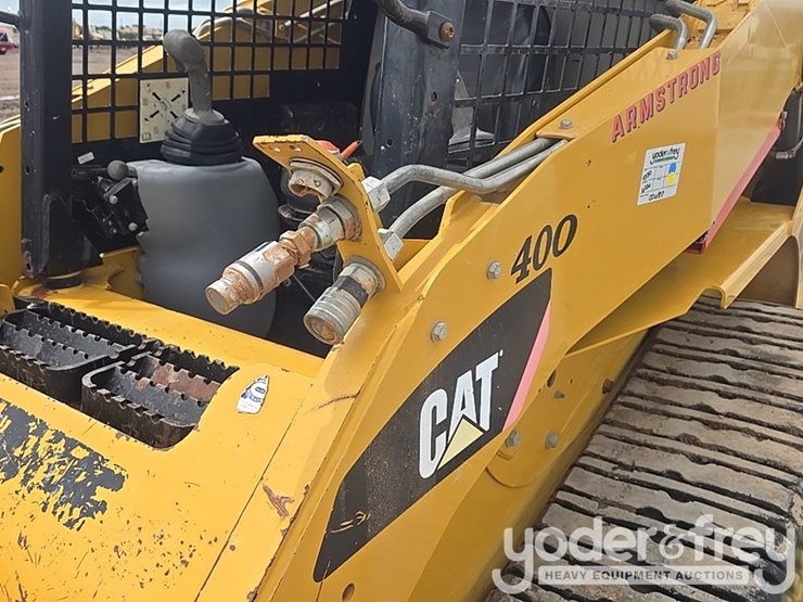 2011-caterpillar-257b3-image-26