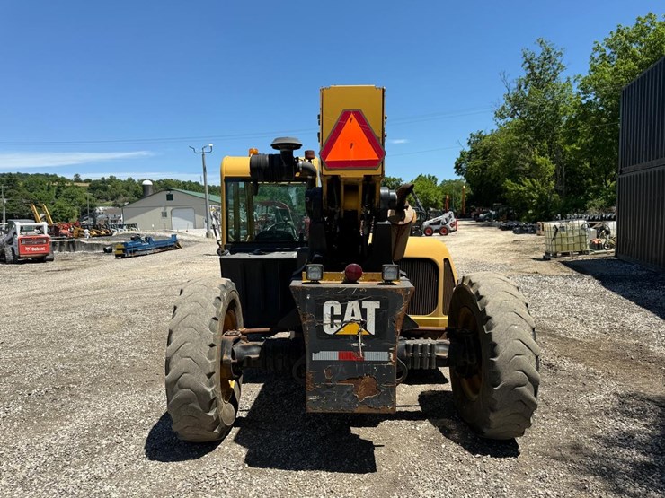 caterpillar-tl943-image-3