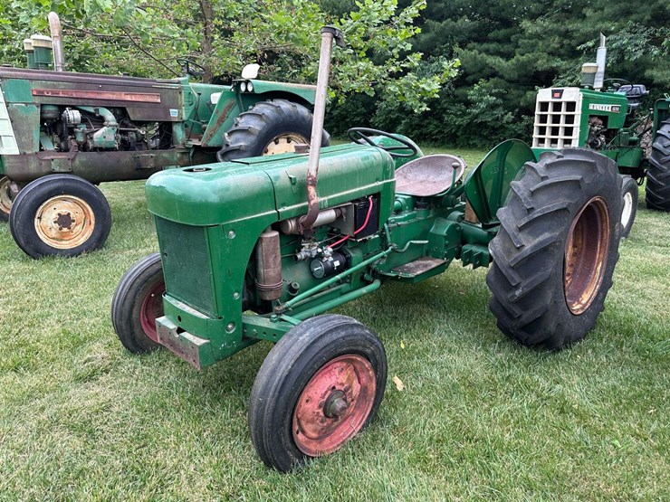 1957-oliver-super-55-image-1