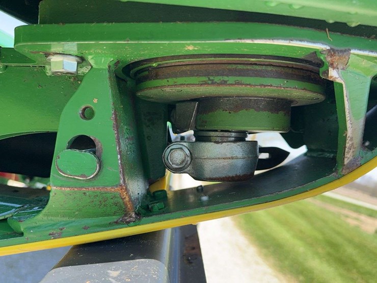 2018-john-deere-635fd-image-27