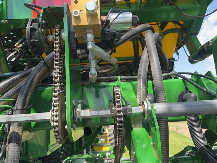 2019-john-deere-1795-image-42