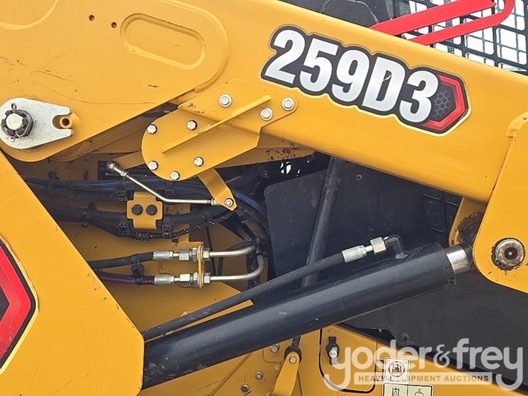 2022-caterpillar-259d3-image-25