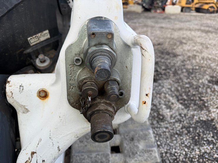 2022-bobcat-t66-image-11