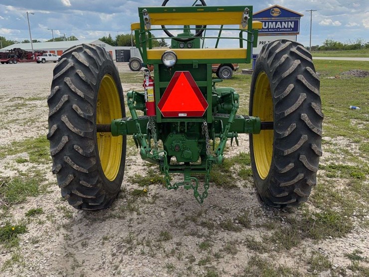 1956-john-deere-60-image-4