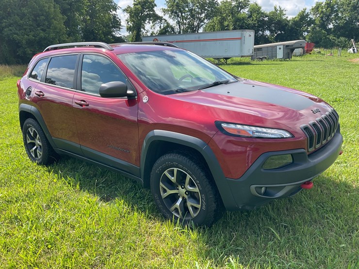 2017-jeep-cherokee-image-5