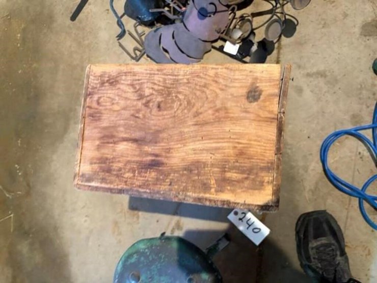 w.m.-hoyt-co.-chicago-wood-crate-image-3