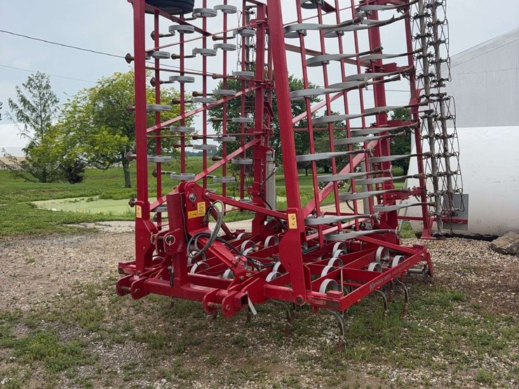 kongskilde-3pt-field-cultivator-image-1