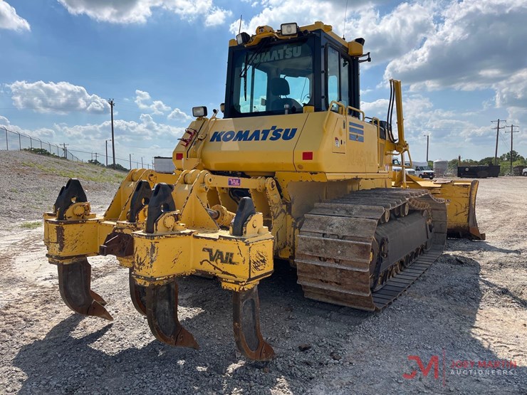 komatsu-d65px-18-image-2