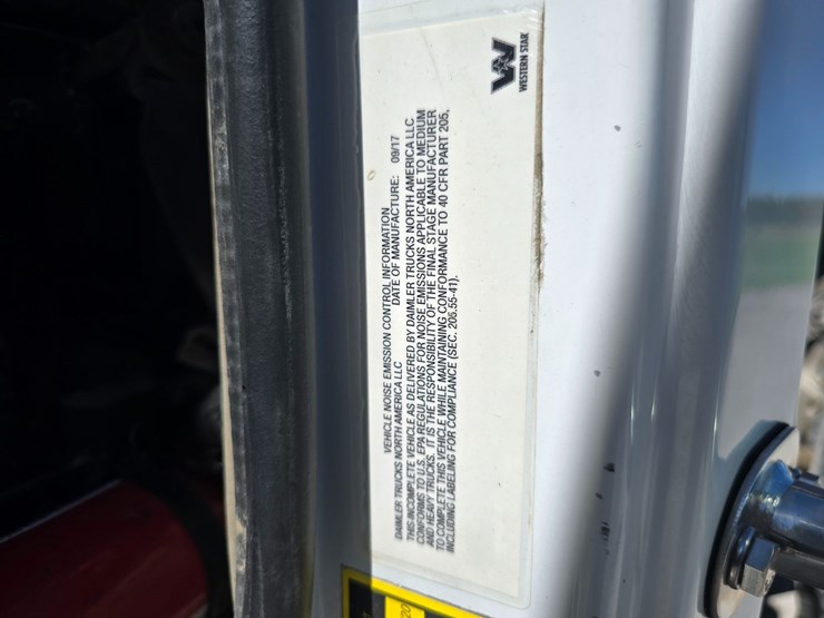 2018-western-star-4700-image-89