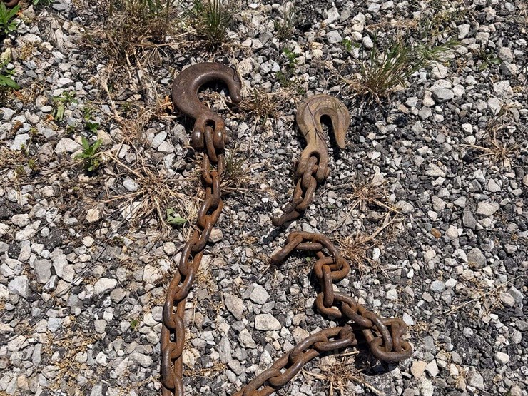 10-ft-log-chain---broken-link-on-one-end-image-2