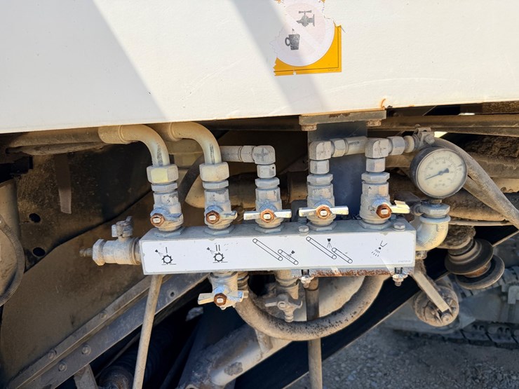 2011-wirtgen-w200-image-96