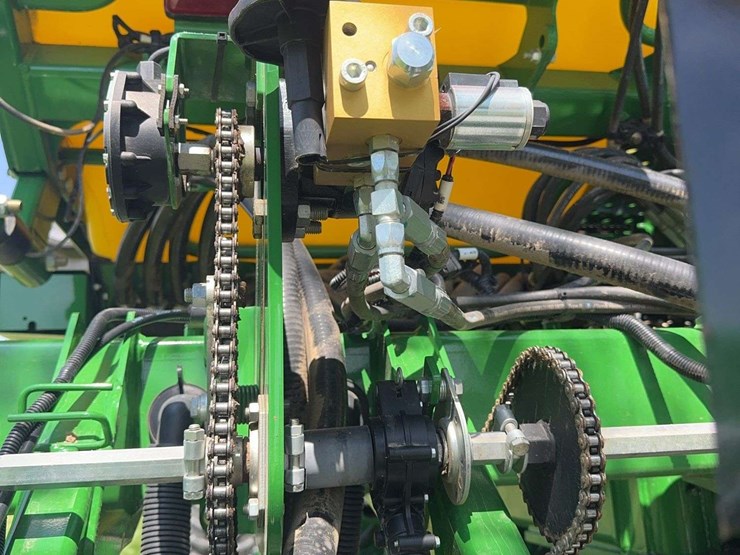 2019-john-deere-1795-image-43