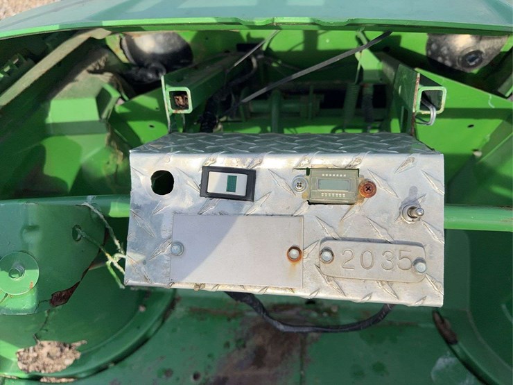 john-deere-gator-image-14