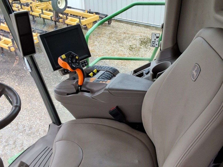 2023-john-deere-s780-image-36