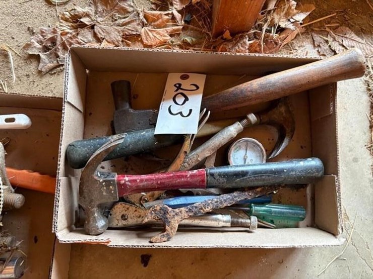 hammers,-vice-grips,-&-other-image-2