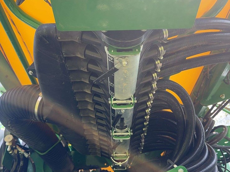 2019-john-deere-1795-image-50