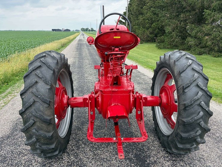1953-farmall-super-m-lp-image-3