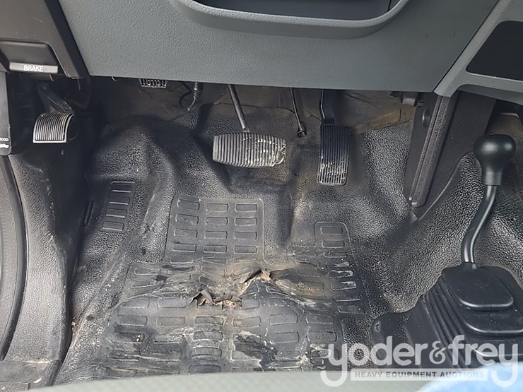 2013-ford-f450-image-61