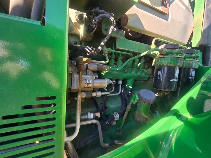 2010-john-deere-6115d-image-19
