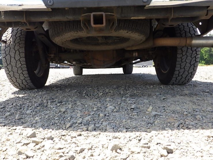 2016-ford-f150-xlt-image-15