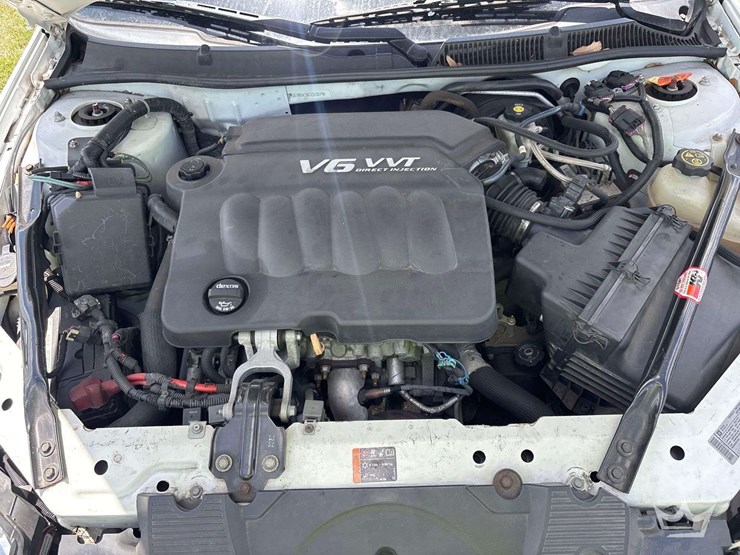 2012-chevrolet-impala-sedan-image-5