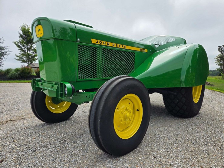 1970-john-deere-2020-image-6
