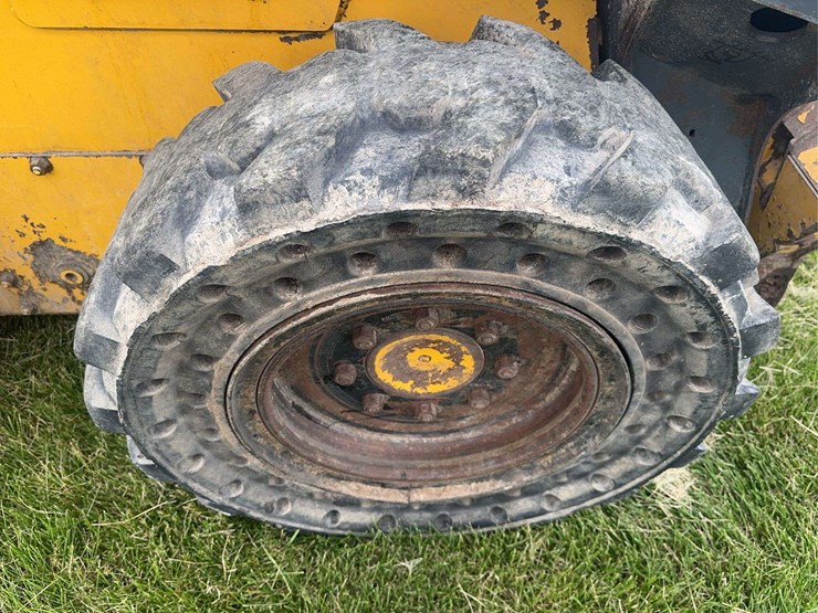 deere-318g-image-22