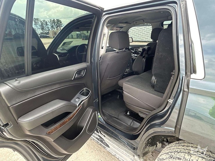 2019-chevrolet-tahoe-image-21