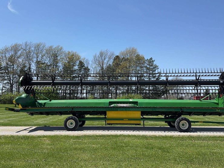 2018-john-deere-635fd-image-3