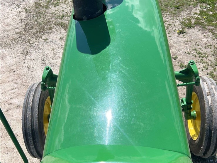 john-deere-4010-image-79