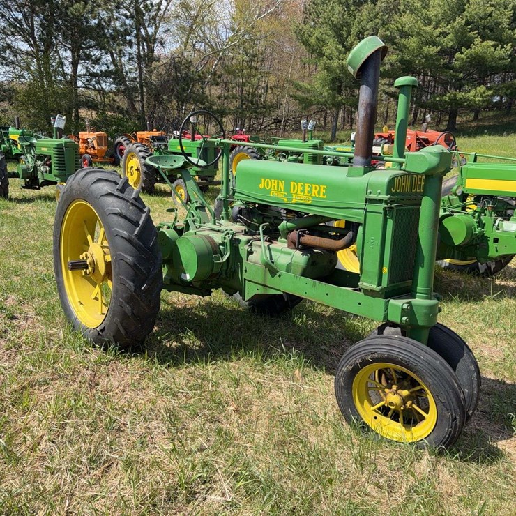 JOHN DEERE A