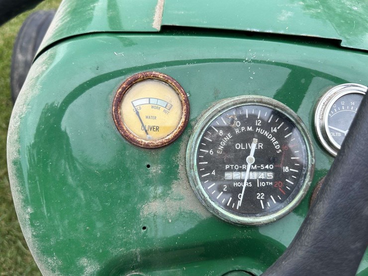 1957-oliver-super-55-image-14