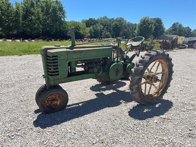 john-deere-b-image-7