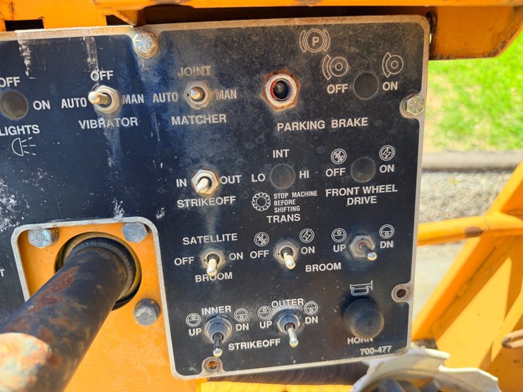 2000-john-deere-6-image-57