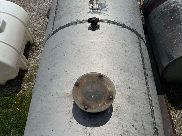 stainless-steel-diesel-tank-and-pump---15’-long-x-63”-diameter---approximately-2500-gal.-image-18