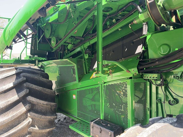 2006-john-deere-9660-sts-image-64