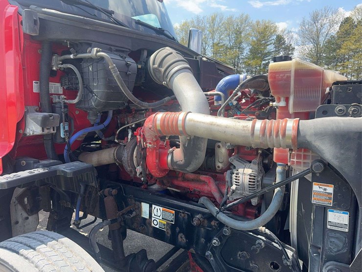peterbilt-579-image-67