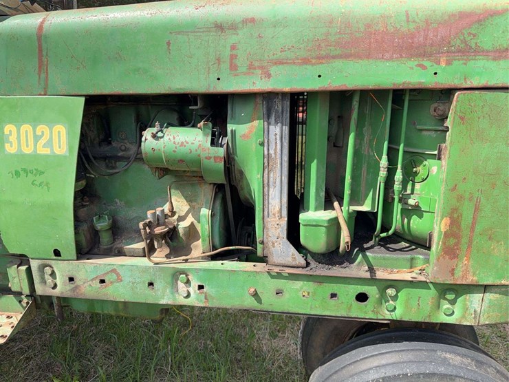 john-deere-3020-image-20