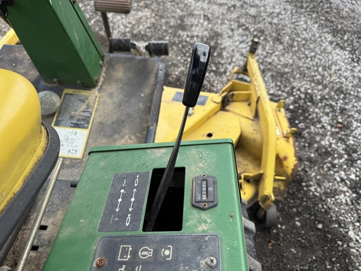 john-deere-f935-image-12