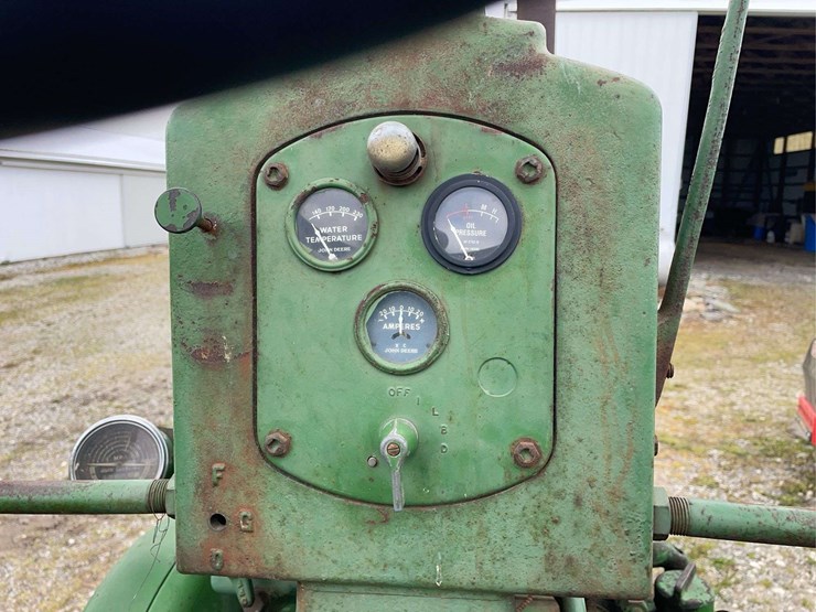 john-deere-60-image-23