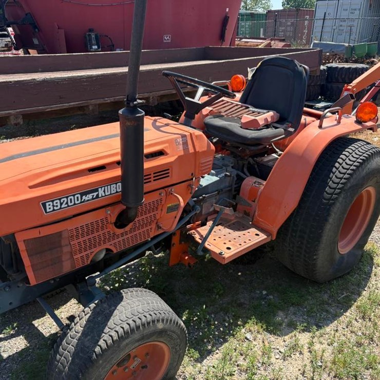 KUBOTA B9200