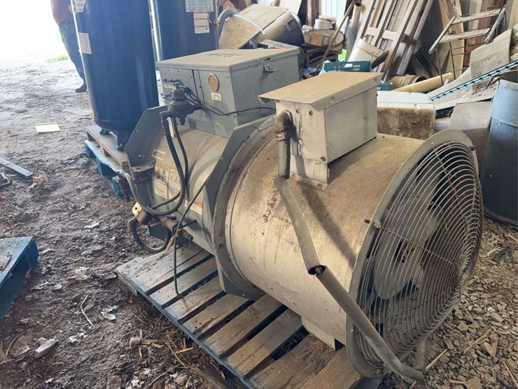 sukup-grain-bin-fan-and-burner,-3-phase,-bin-blew-down,-good-fan,-26''-image-2