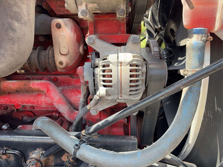 peterbilt-579-image-42