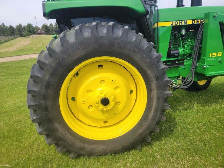 1982-john-deere-4440-image-5