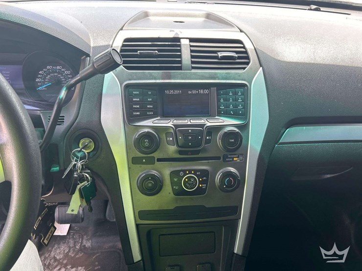 2013-ford-explorer-image-14