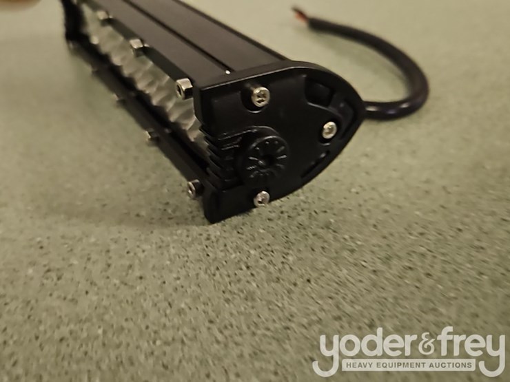 unused-7"-led-light-bars,-12v-60v,-60w,-mounting-brackets-(2-of)-image-8