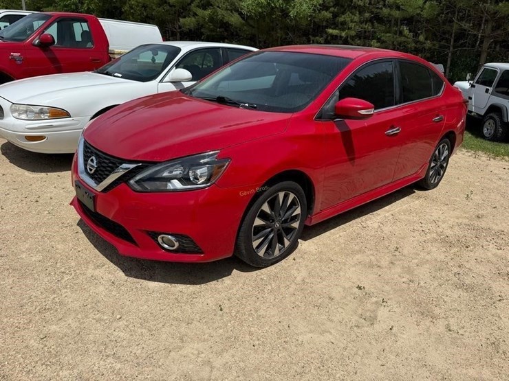 2017-nissan-sentra-sr-turbo-car-image-1