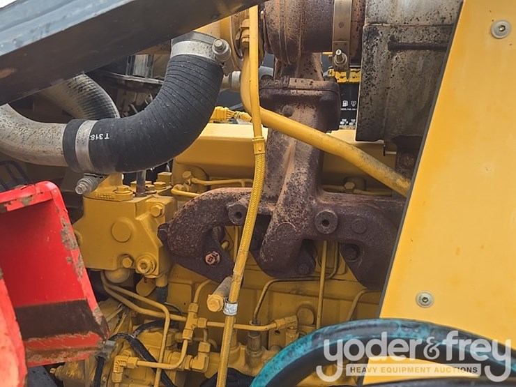 2014-deere-310k-ep-image-33